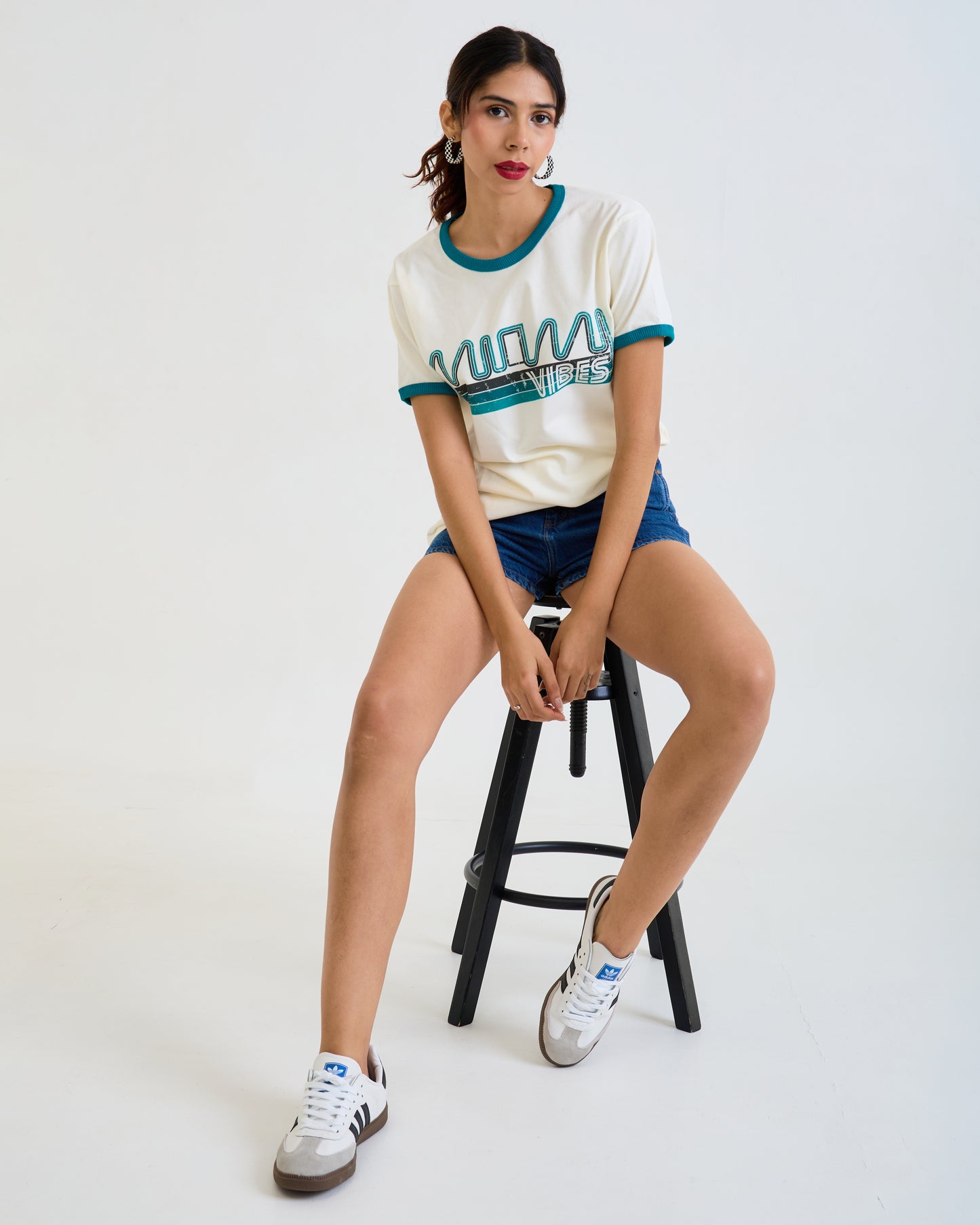 Vintage Unisex T-Shirt – Miami Vibes Graphic – Retro Ringer Style – Off-White/Green