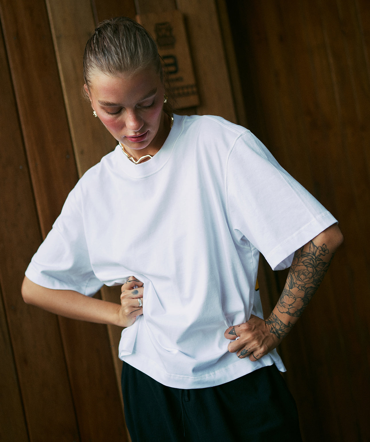 Vintage Oversized Cropped T-Shirt – Unisex Retro White Tee – Boxy Fit – Artree Design