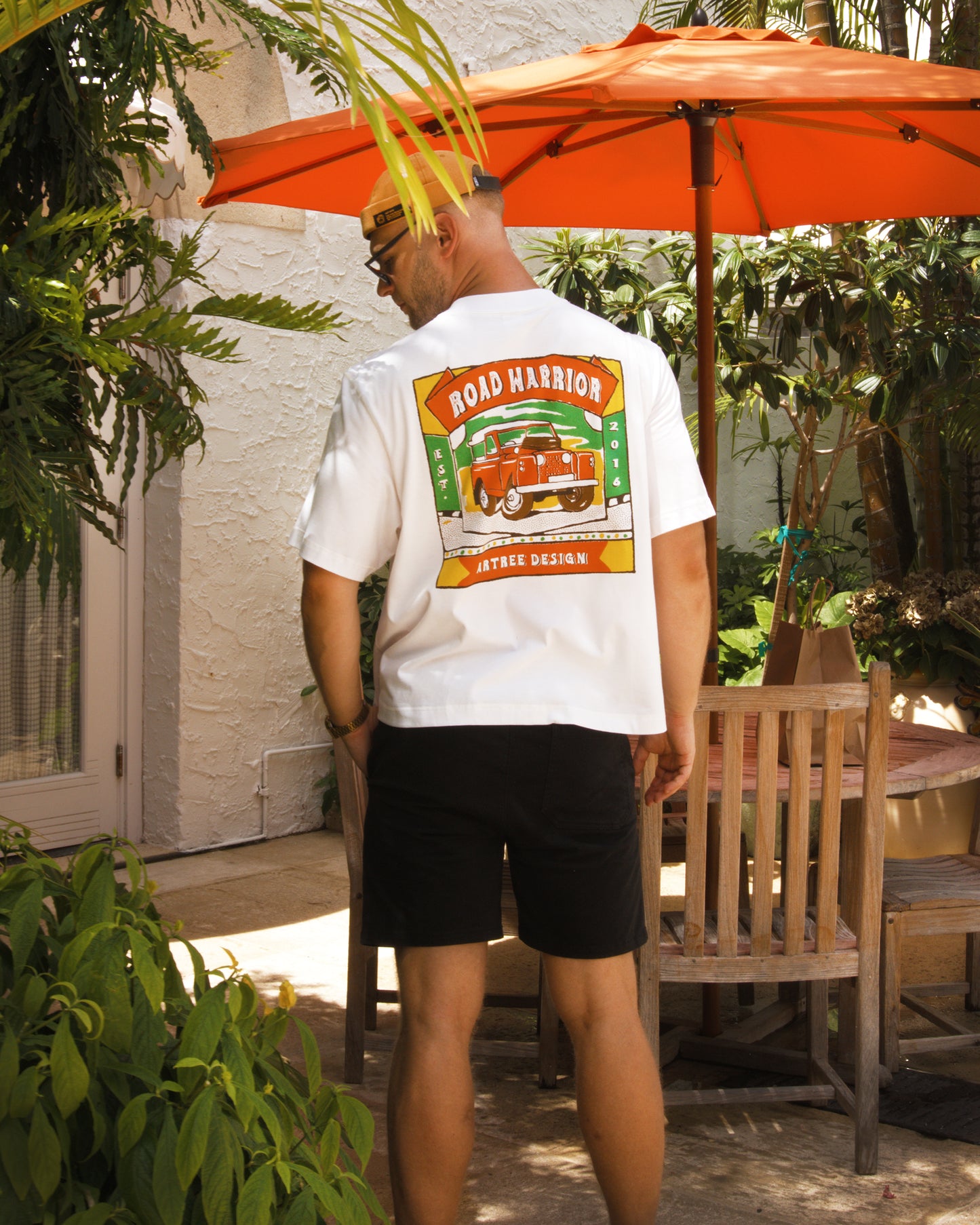 Vintage Oversized Cropped T-Shirt – Unisex Road Warrior Car White Tee – Boxy Fit