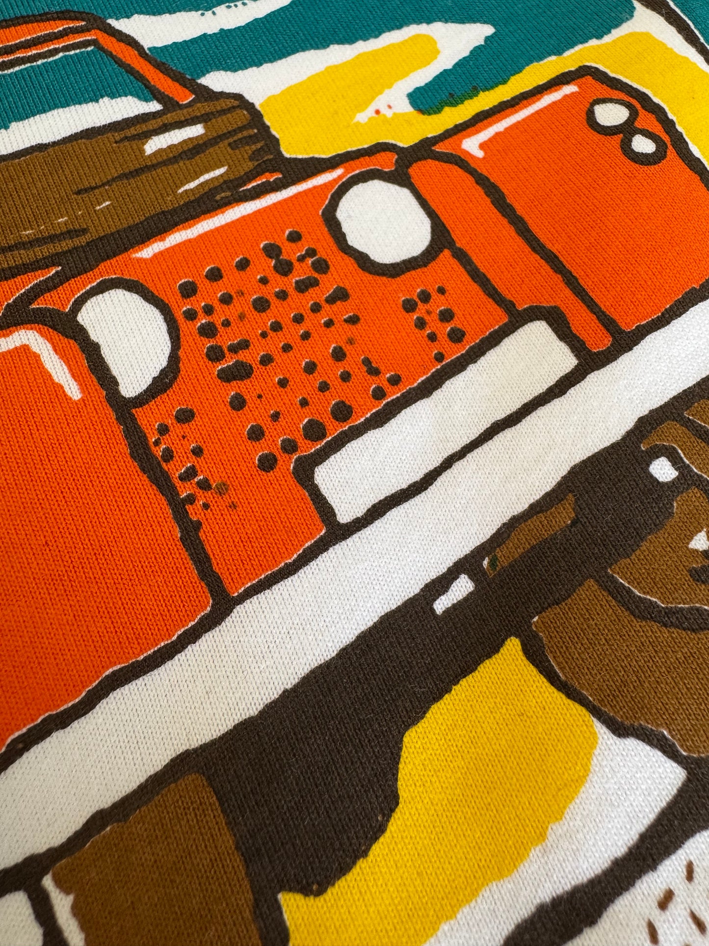 Vintage Oversized Cropped T-Shirt – Unisex Road Warrior Car White Tee – Boxy Fit