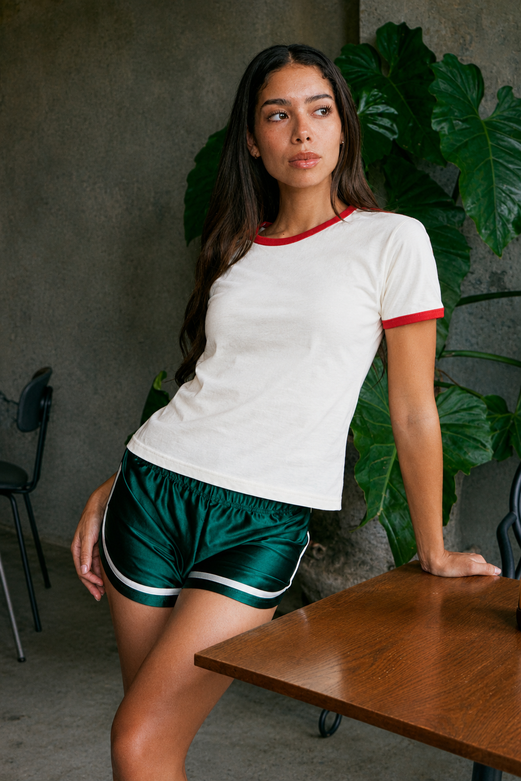 Vintage Women's T-Shirt – Retro Ringer Style – Off-White/Red
